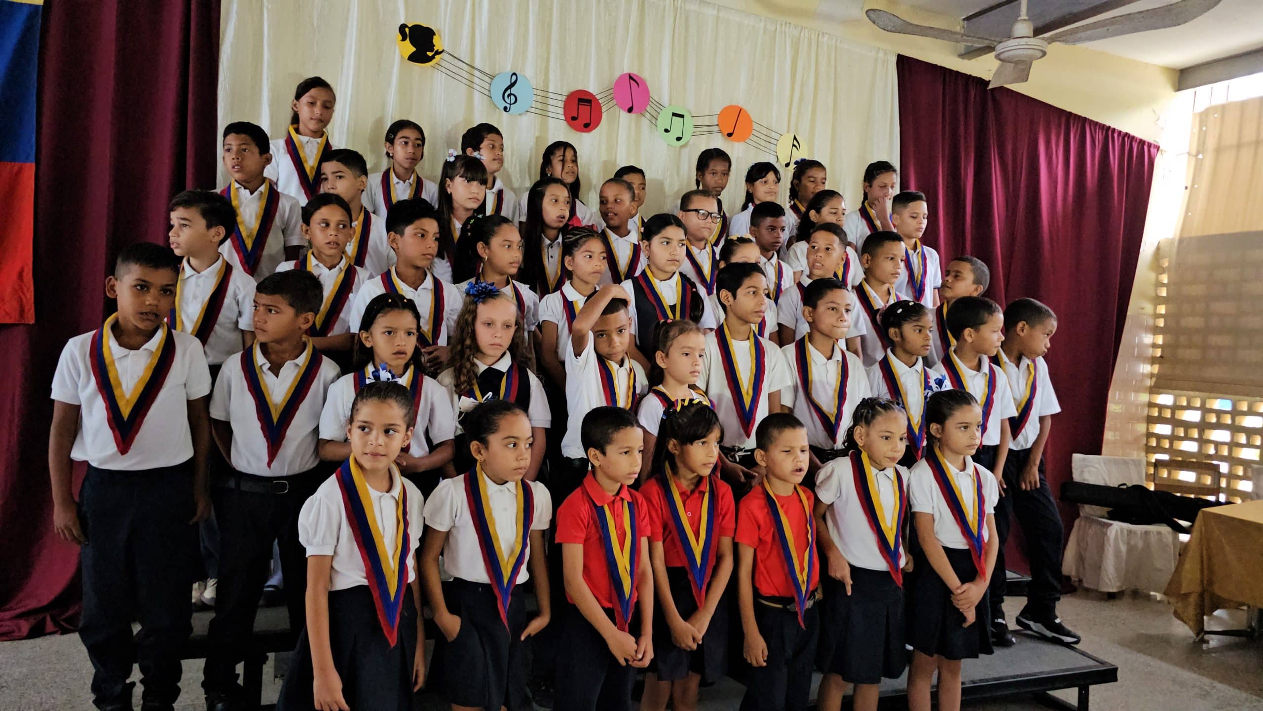 Sistema Nacional de Orquesta impulsa la formación musical con el programa Simón Bolívar en la E.B Jesús Antonio Abreu(+FOTOS) / VIDEO