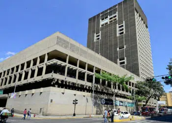 La agonía del bolívar: cómo la crisis venezolana destruye su moneda nacional