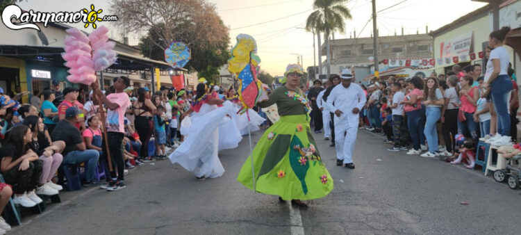 Explora la Magia del Carnaval: Más de 100 Fotos del Carnaval Turístico Internacional de Carúpano 2024