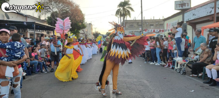 Explora la Magia del Carnaval: Más de 100 Fotos del Carnaval Turístico Internacional de Carúpano 2024
