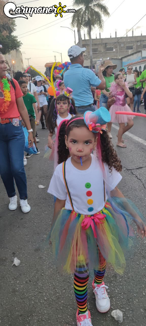 Explora la Magia del Carnaval: Más de 100 Fotos del Carnaval Turístico Internacional de Carúpano 2024