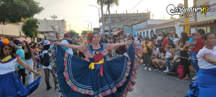Explora la Magia del Carnaval: Más de 100 Fotos del Carnaval Turístico Internacional de Carúpano 2024