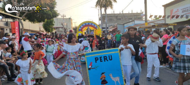 Explora la Magia del Carnaval: Más de 100 Fotos del Carnaval Turístico Internacional de Carúpano 2024