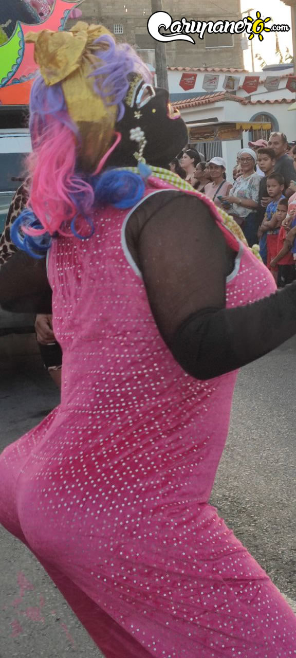 Explora la Magia del Carnaval: Más de 100 Fotos del Carnaval Turístico Internacional de Carúpano 2024