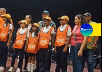 JURAMENTACIÓN PATRULLAS ESCOLARES EN CARÚPANO