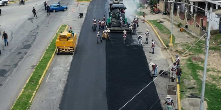 Plan de Asfaltado en Carúpano: 2.000 toneladas de asfalto