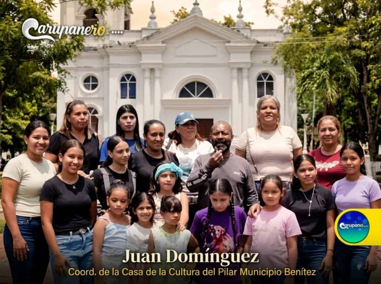 Juan Domínguez Benítez en el rincón península de paria